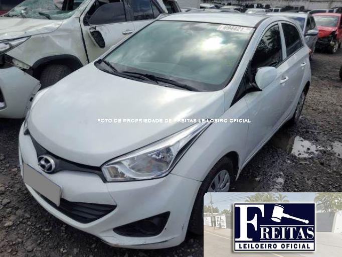 HYUNDAI HB20 2015