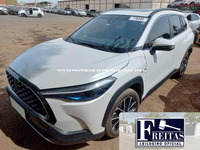 TOYOTA COROLLA CROSS 2023